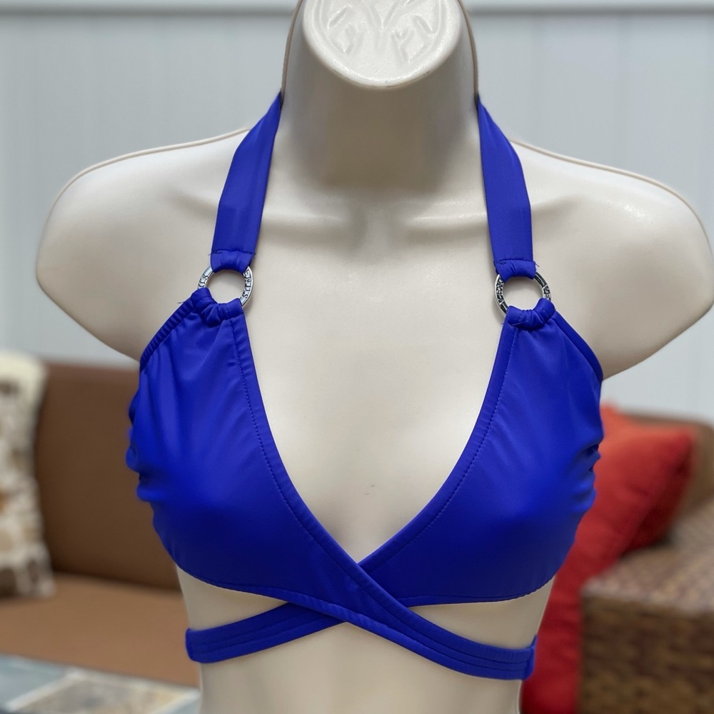 Venus Wrap Bikini Tops 💙